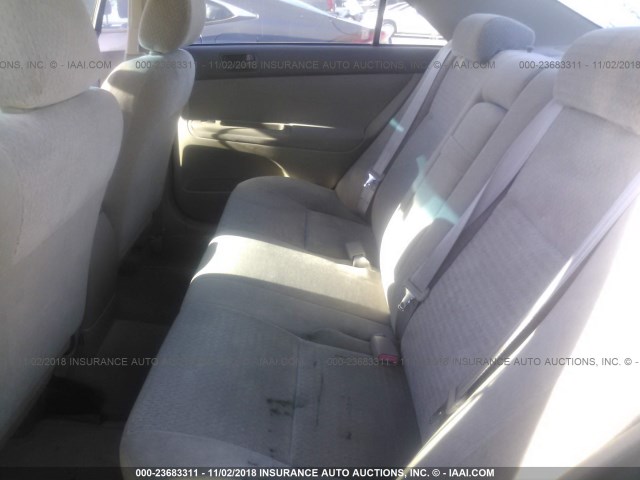 JTDBE32K620008455 - 2002 TOYOTA CAMRY LE/XLE/SE GREEN photo 8