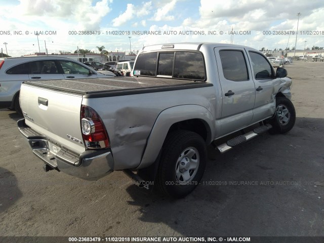5TFLU4EN7DX057645 - 2013 TOYOTA TACOMA DOUBLE CAB 银色 照片 4