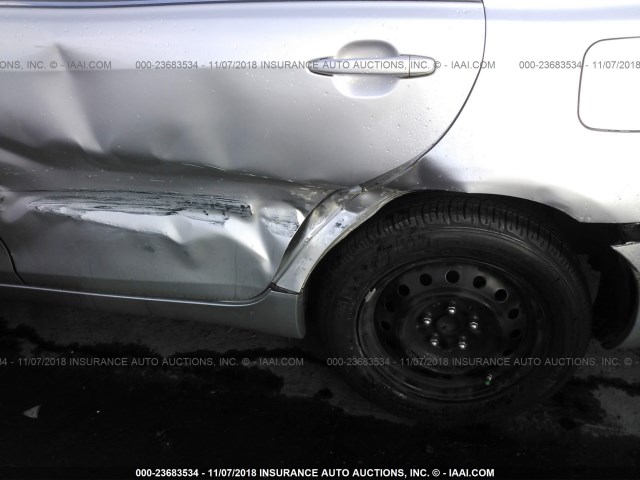 4T4BF3EK8BR159963 - 2011 TOYOTA CAMRY SE/LE/XLE ვერცხლისფერი ფოტო 6