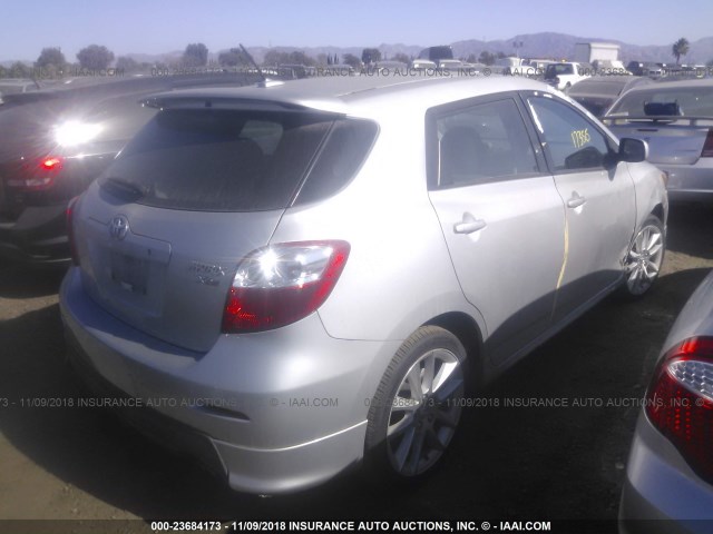 2T1GE40E09C003101 - 2009 TOYOTA COROLLA MATRIX XRS SILVER photo 4