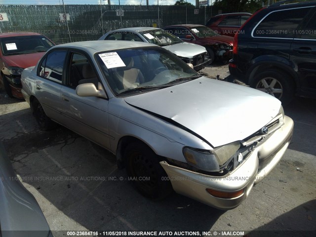 1NXBB02E6VZ652399 - 1997 TOYOTA COROLLA DX GOLD photo 1