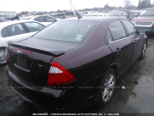 3FAHP0HA9CR216581 - 2012 FORD FUSION SE BURGUNDY photo 4