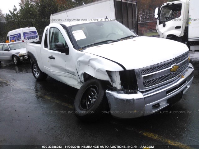 1GCRKREA8DZ115051 - 2013 CHEVROLET SILVERADO K1500 LS WHITE photo 1