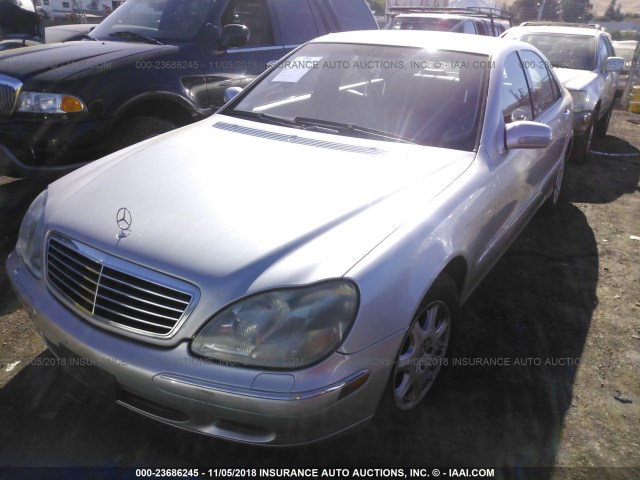 WDBNG70J11A175922 - 2001 MERCEDES-BENZ S 430 SILVER photo 2