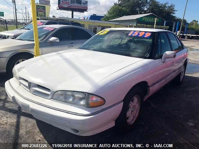 1G2HX53L6P1301401 - 1993 PONTIAC BONNEVILLE SE WHITE photo 2