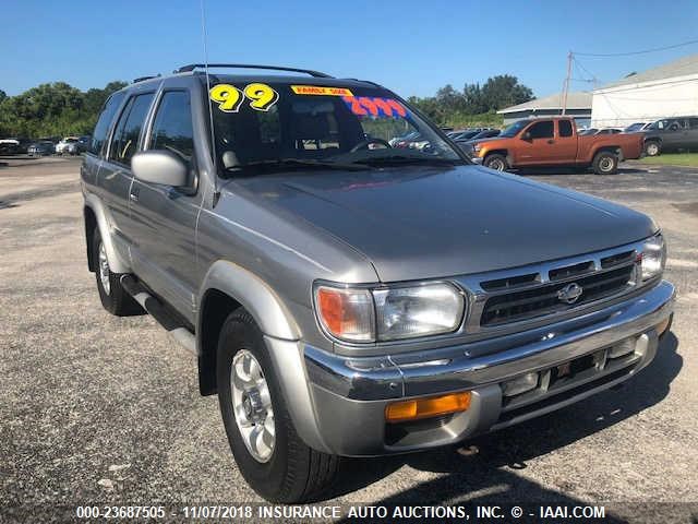 JN8AR05S1XW300744 - 1999 NISSAN PATHFINDER XE/LE SILVER photo 1