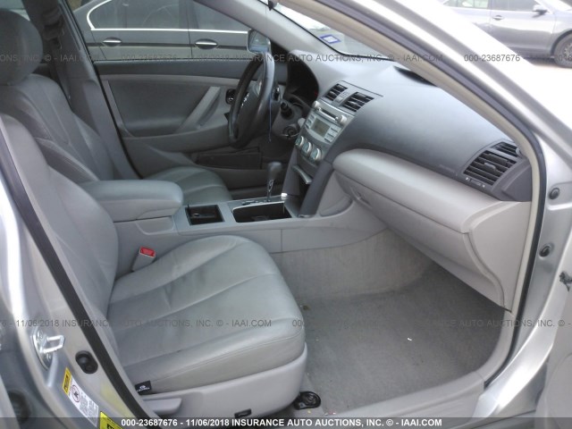 4T1BE46K87U132111 - 2007 TOYOTA CAMRY NEW GENERAT CE/LE/XLE/SE SILVER photo 5