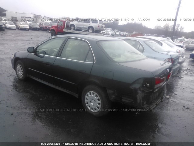 1HGCF86631A091574 - 2001 HONDA ACCORD VALUE GREEN photo 3