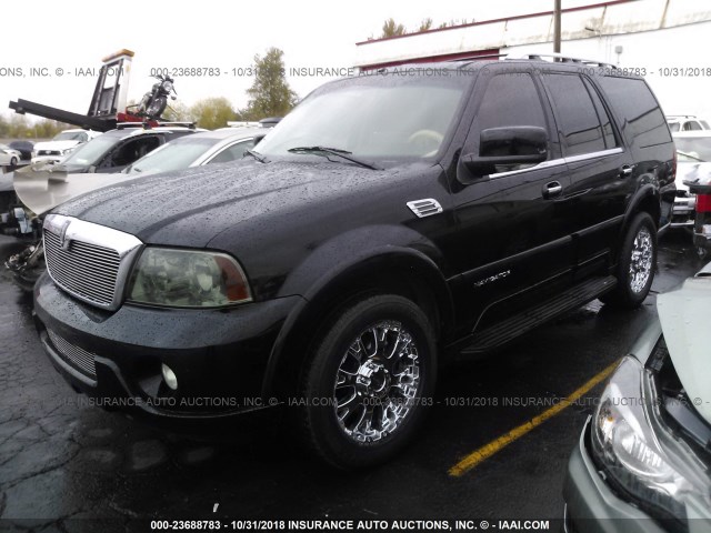 5LMFU28R53LJ20000 - 2003 LINCOLN NAVIGATOR Czarny zdjęcie 2