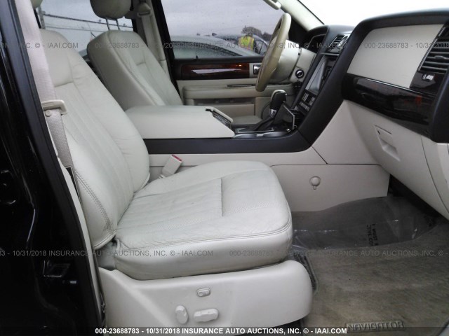 5LMFU28R53LJ20000 - 2003 LINCOLN NAVIGATOR Czarny zdjęcie 5