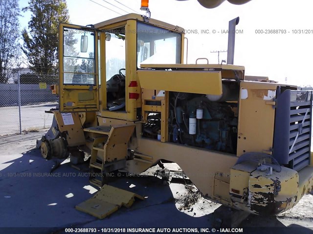 L90DV64873 - 2002 VOLVO L90D YELLOW photo 3