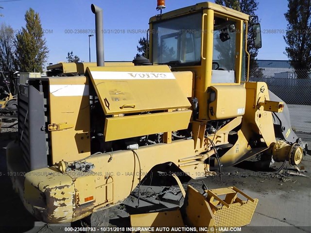 L90DV64873 - 2002 VOLVO L90D YELLOW photo 4