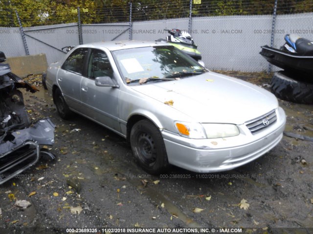 4T1BG22K31U026497 - 2001 TOYOTA CAMRY CE/LE/XLE 灰色 照片 1