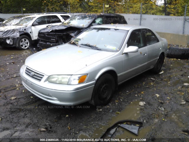4T1BG22K31U026497 - 2001 TOYOTA CAMRY CE/LE/XLE 灰色 照片 2