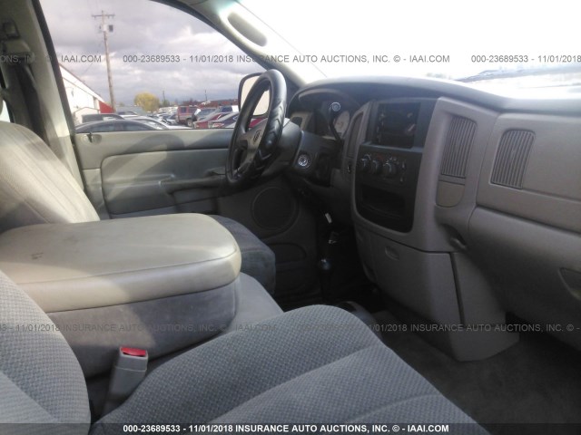 3D7KU286X3G710840 - 2003 DODGE RAM 2500 ST/SLT 黑色 照片 5