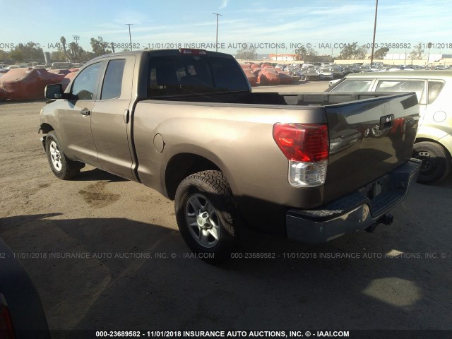 5TFUY5F12AX115389 - 2010 TOYOTA TUNDRA DOUBLE CAB SR5 GRAY photo 3