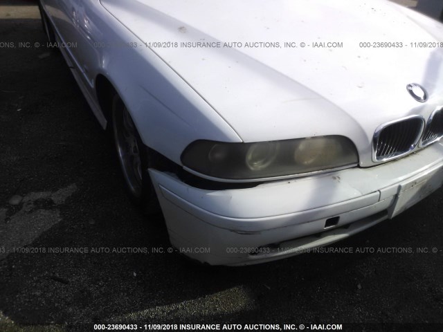 WBADT63432CH95119 - 2002 BMW 530 I AUTOMATIC WHITE photo 6