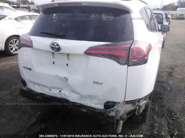 2T3WFREV5JW412185 - 2018 TOYOTA RAV4 ADVENTURE/XLE 白色 照片 6