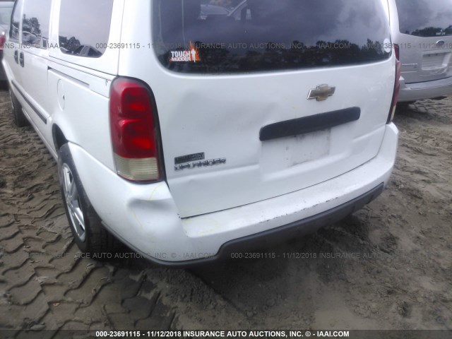 1GNDV03L85D188380 - 2005 CHEVROLET UPLANDER WHITE photo 6