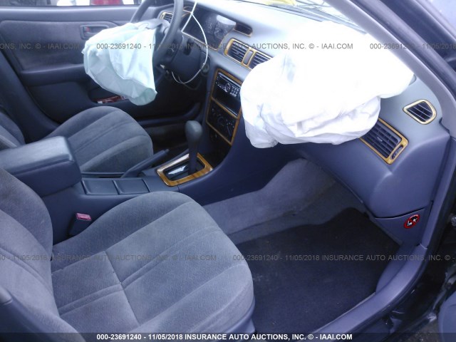 4T1BG22K0VU767566 - 1997 TOYOTA CAMRY CE/LE/XLE 黑色 照片 5