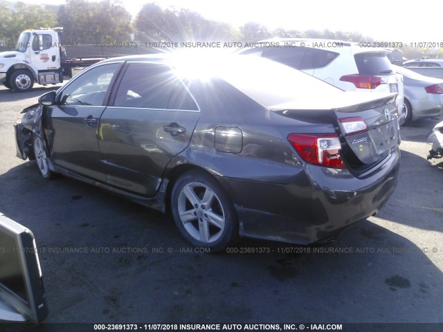 4T1BF1FK6EU414093 - 2014 TOYOTA CAMRY L/SE/LE/XLE Boz foto 3