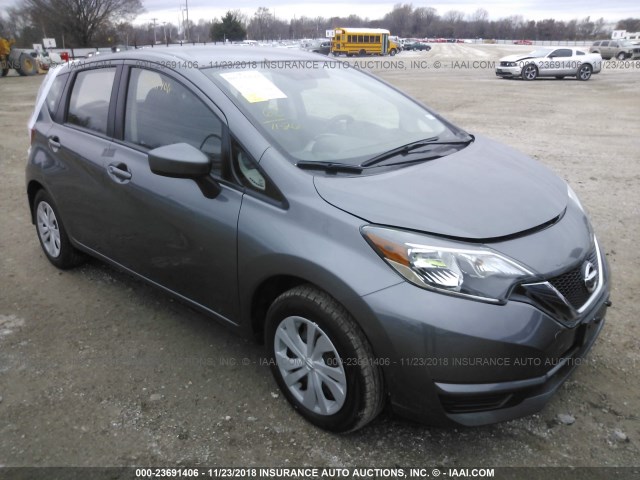 3N1CE2CP5JL353652 - 2018 NISSAN VERSA NOTE S/SR/SV GRAY photo 1