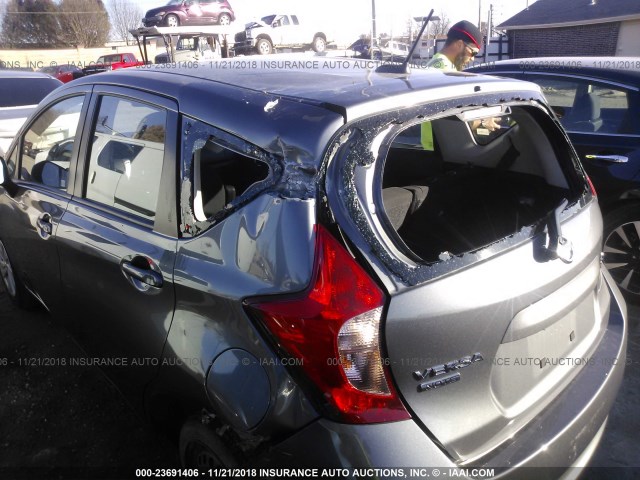 3N1CE2CP5JL353652 - 2018 NISSAN VERSA NOTE S/SR/SV GRAY photo 6