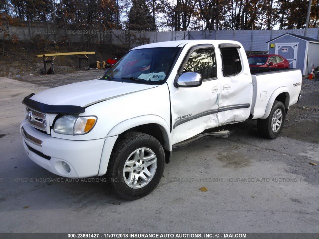 5TBBT44174S439783 - 2004 TOYOTA TUNDRA ACCESS CAB SR5 WHITE photo 2