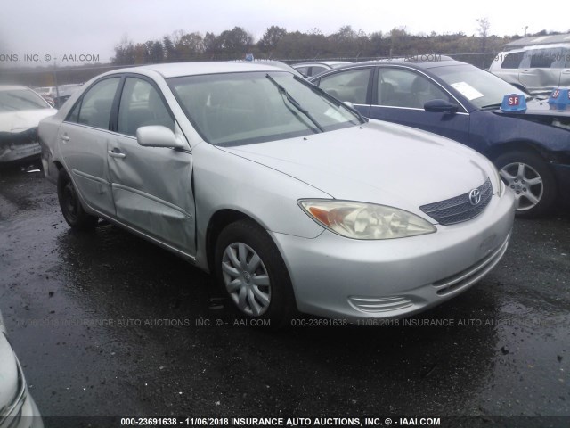 4T1BE32K13U123518 - 2003 TOYOTA CAMRY LE/XLE/SE SILVER photo 1