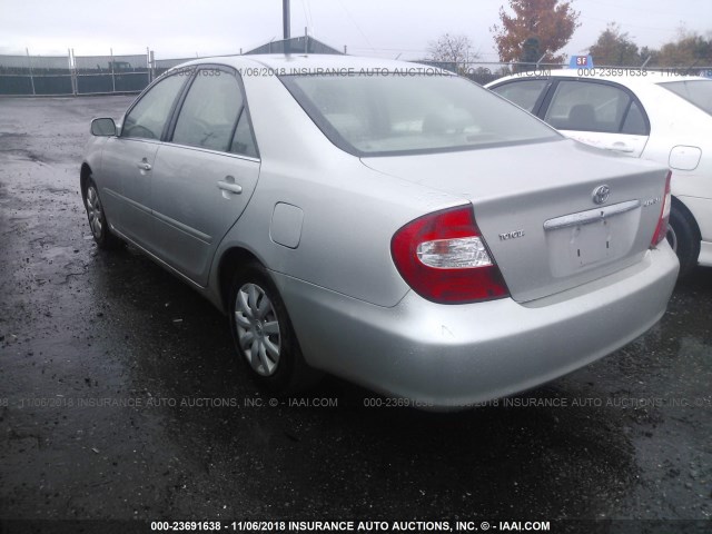 4T1BE32K13U123518 - 2003 TOYOTA CAMRY LE/XLE/SE SILVER photo 3