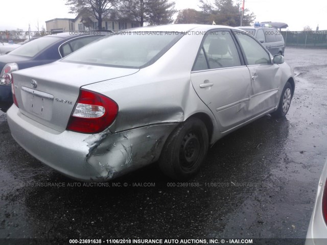 4T1BE32K13U123518 - 2003 TOYOTA CAMRY LE/XLE/SE SILVER photo 4