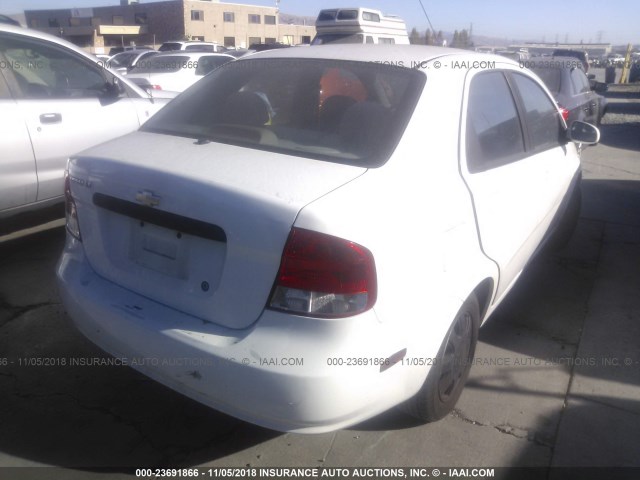 KL1TG52665B439195 - 2005 CHEVROLET AVEO LT WHITE photo 4