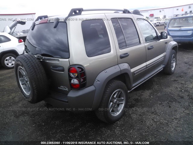1J4GL38K35W709131 - 2005 JEEP LIBERTY RENEGADE GOLD photo 4