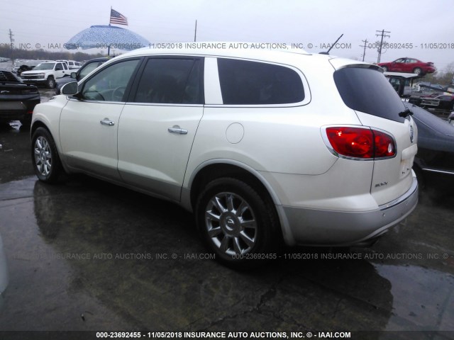 5GAKRBED3BJ238977 - 2011 BUICK ENCLAVE CXL WHITE photo 3