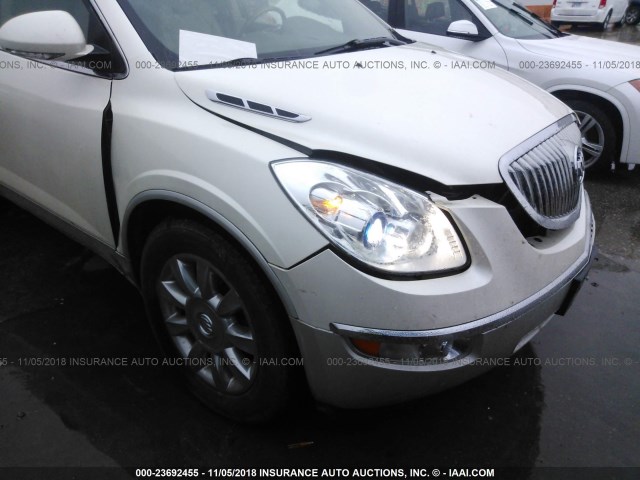 5GAKRBED3BJ238977 - 2011 BUICK ENCLAVE CXL WHITE photo 6
