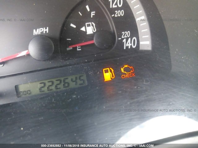 4T1BE32K42U047842 - 2002 TOYOTA CAMRY LE/XLE/SE Beyaz fotoğraf 7