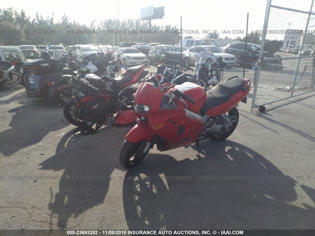 JH2RC460XXM100016 - 1999 HONDA VFR800 F1 RED photo 2