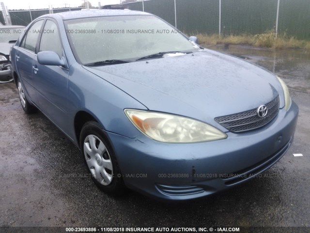 4T1BE32K74U872003 - 2004 TOYOTA CAMRY LE/XLE/SE BLUE photo 1