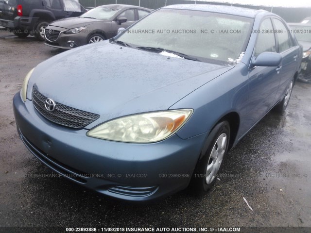 4T1BE32K74U872003 - 2004 TOYOTA CAMRY LE/XLE/SE BLUE photo 2