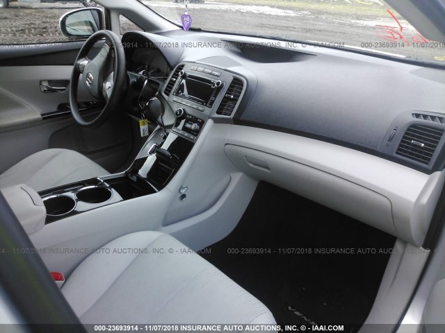 4T3ZA3BB2AU023152 - 2010 TOYOTA VENZA SILVER photo 5