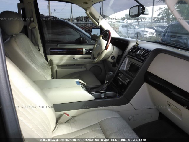 5LMFU27RX4LJ12414 - 2004 LINCOLN NAVIGATOR 黑色 照片 5