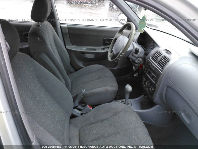 KMHCG45C92U289776 - 2002 HYUNDAI ACCENT GL SILVER photo 5