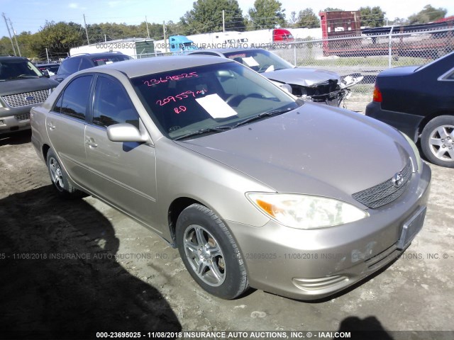4T1BE32K32U028814 - 2002 TOYOTA CAMRY LE/XLE/SE GOLD photo 1