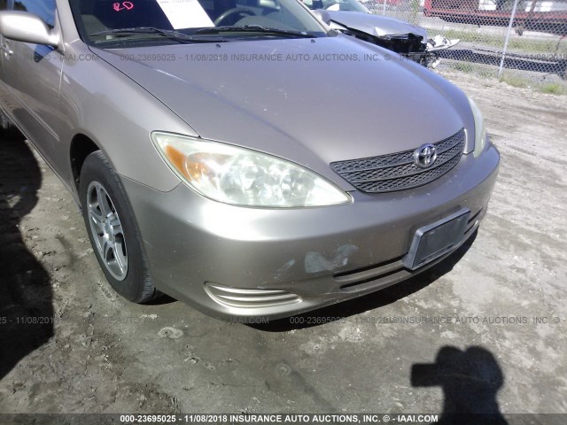 4T1BE32K32U028814 - 2002 TOYOTA CAMRY LE/XLE/SE GOLD photo 6