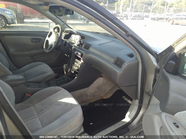 4T1BG22K6XU448241 - 1999 TOYOTA CAMRY CE/LE/XLE 香槟色 照片 5