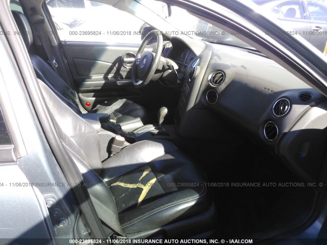 2G2WP552661308952 - 2006 PONTIAC GRAND PRIX ლურჯი ფოტო 5