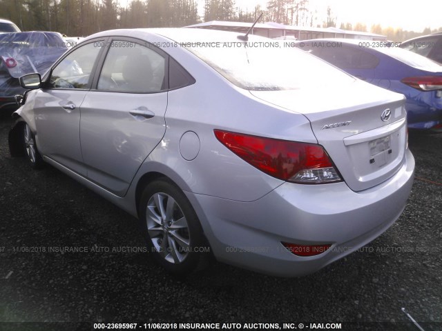 KMHCU4AE6DU444254 - 2013 HYUNDAI ACCENT GLS/SE SILVER photo 3