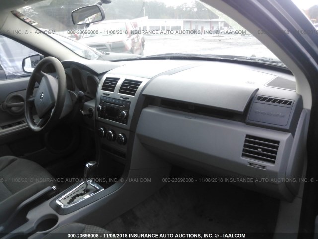1B3LC46K48N115804 - 2008 DODGE AVENGER SE შავი ფოტო 5