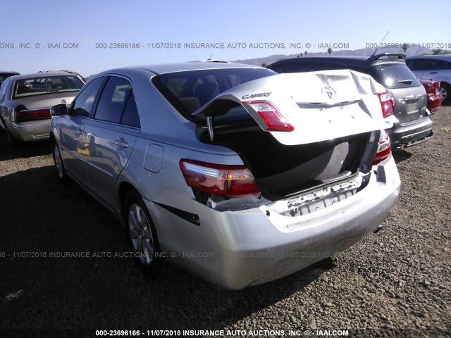4T1BE46K49U403359 - 2009 TOYOTA CAMRY SE/LE/XLE SILVER photo 3