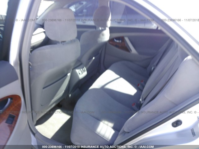 4T1BE46K49U403359 - 2009 TOYOTA CAMRY SE/LE/XLE SILVER photo 8